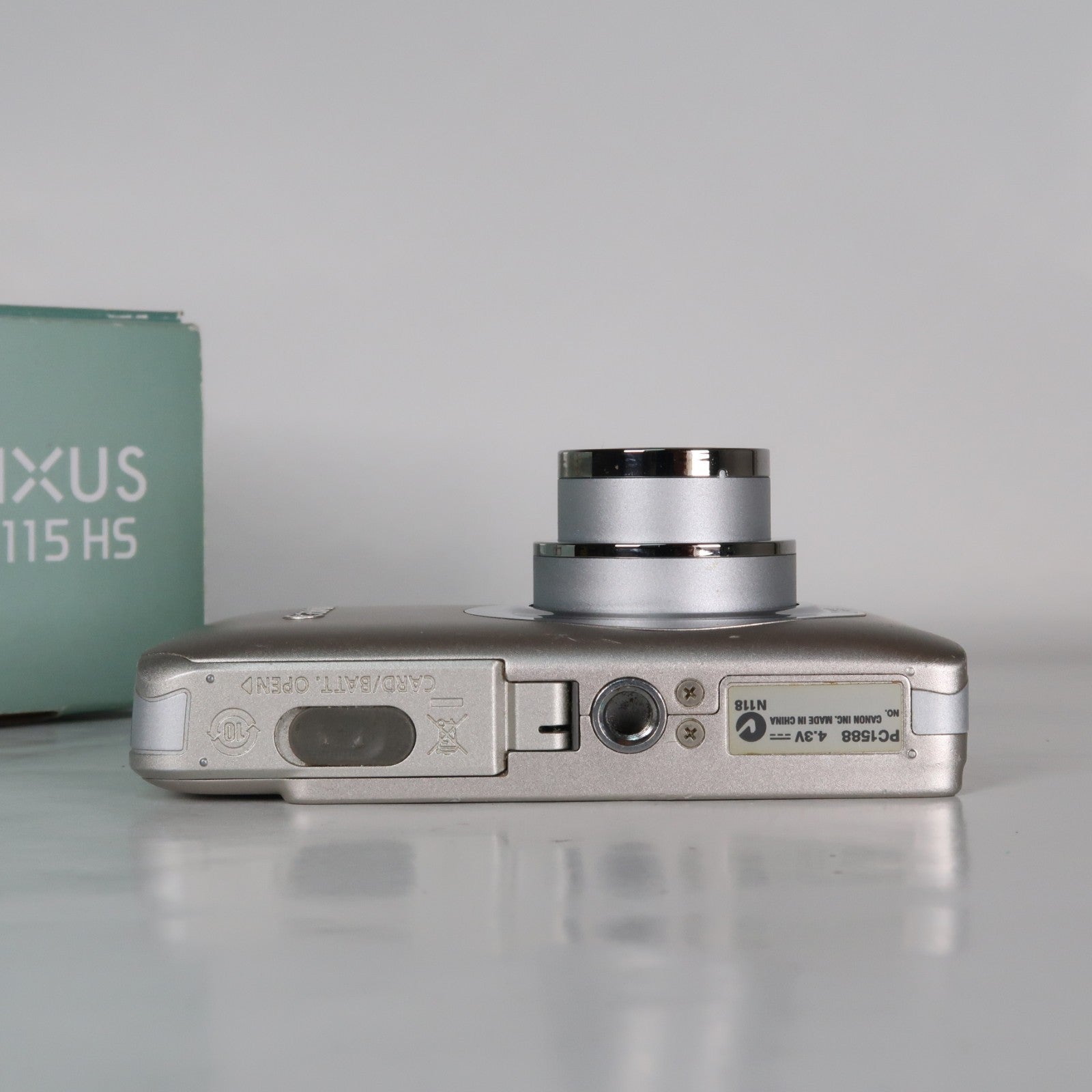 Canon IXUS 115 HS PowerShot ELPH 100 HS 12.1MP 4x Digital Camera Silver – Very Good Condition