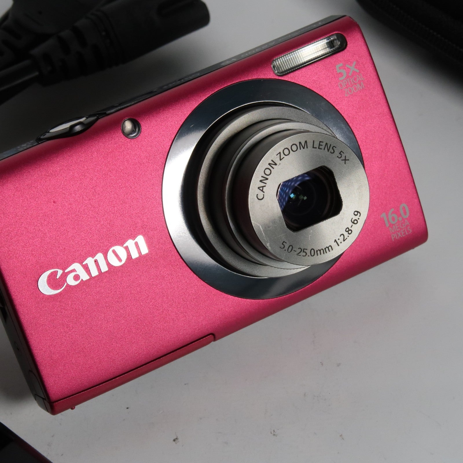 Canon Powershot A2550 HD 16.0MP + Canon Powershot A3200 Digital Cameras Bundle