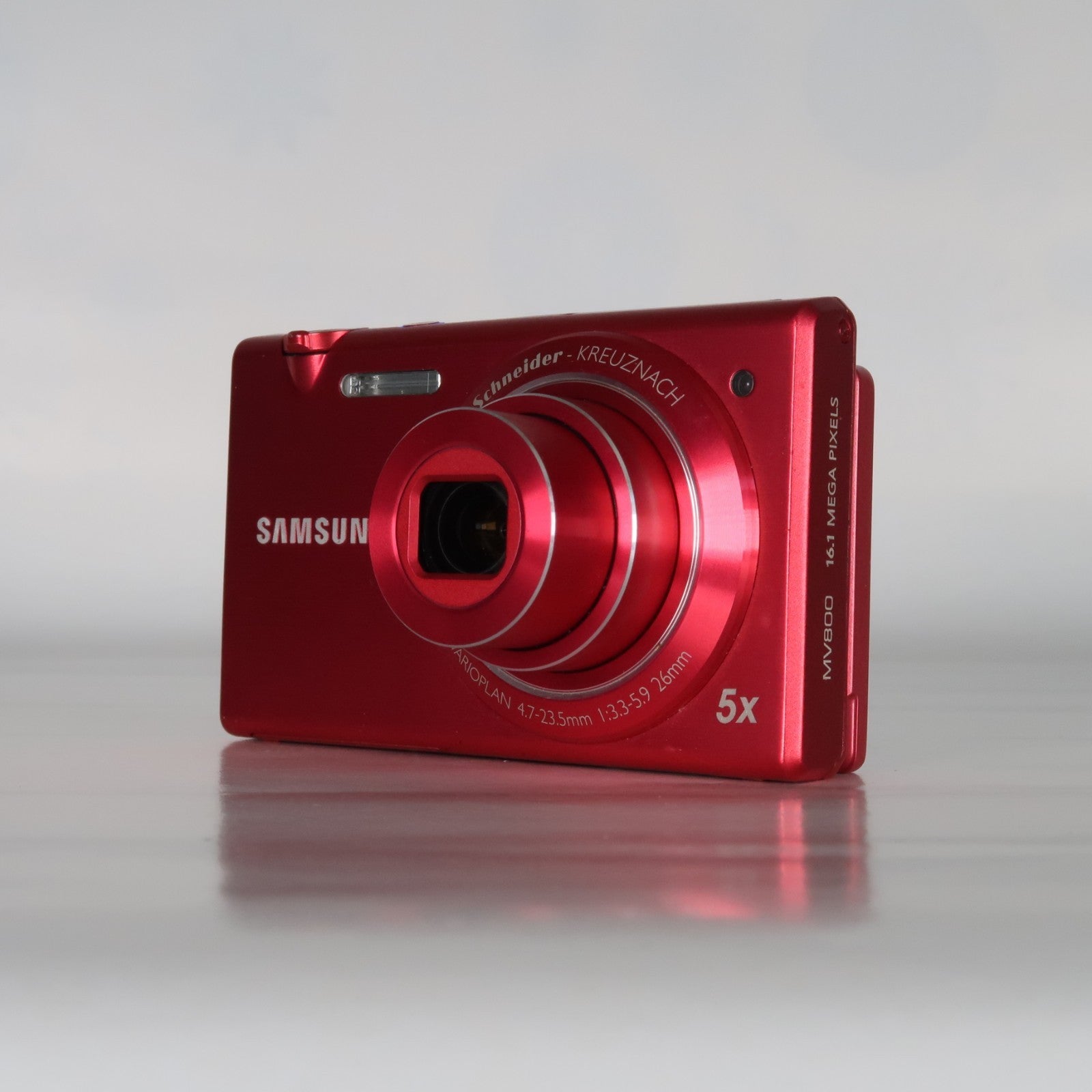 Samsung MV Series MV800 16.1MP Digital Camera Red, Case - Excellent