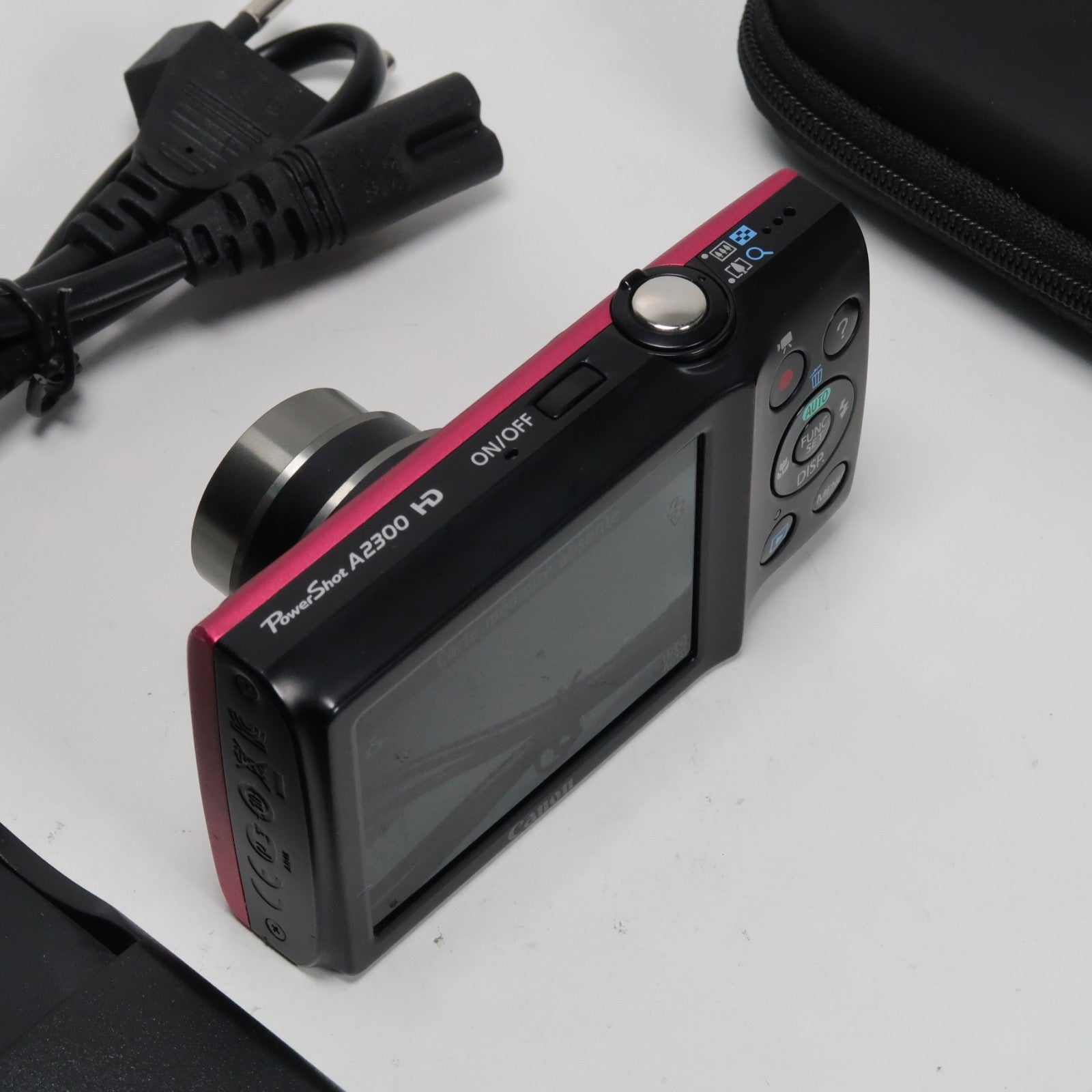 Canon Powershot A2550 HD 16.0MP + Canon Powershot A3200 Digital Cameras Bundle