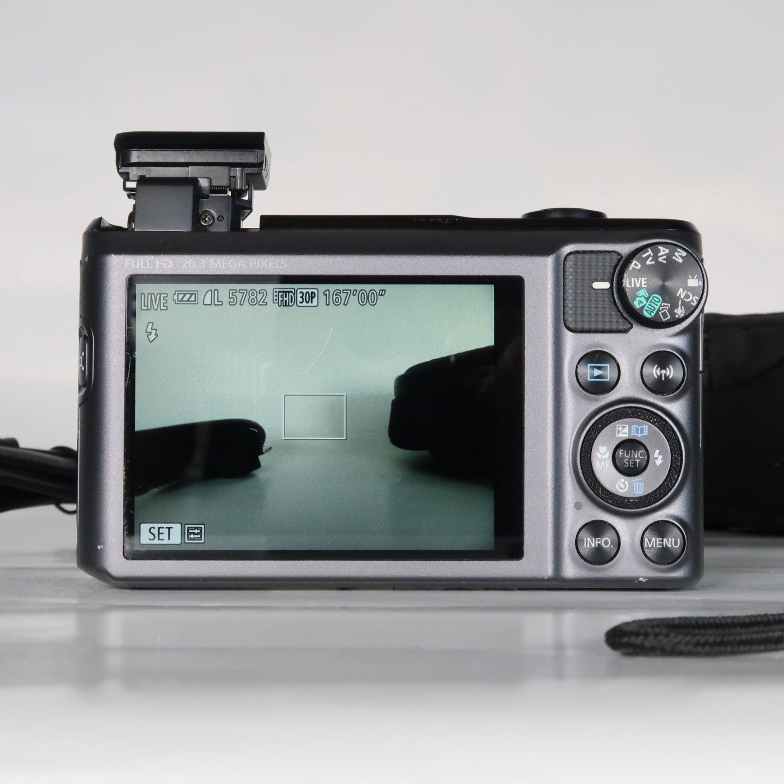 Canon PowerShot SX720 HS 20.3MP Digital Camera – Black – 40x Zoom + Case + SD 32GB