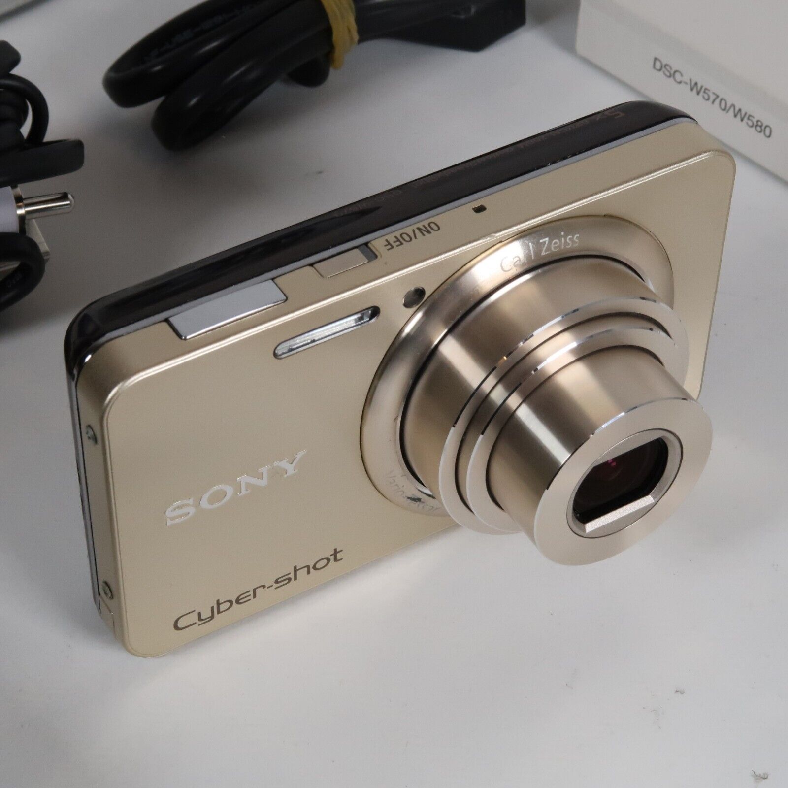 Sony Cyber-Shot DSC-W570 16.1MP 5x Digital Camera Gold – Very Good