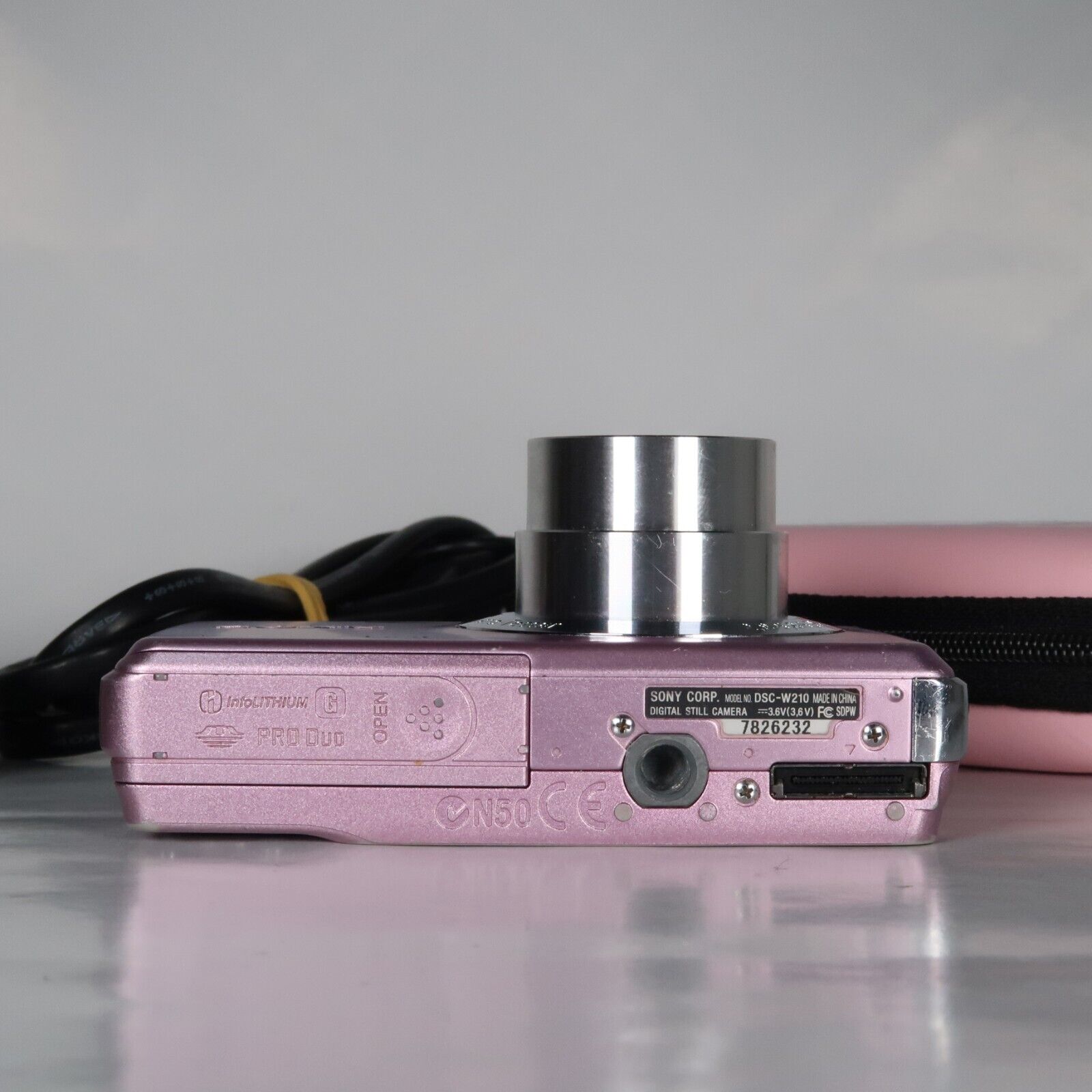 Sony Cyber-shot DSC-W210 12.1MP Digital Camera Pink – Excellent Condition