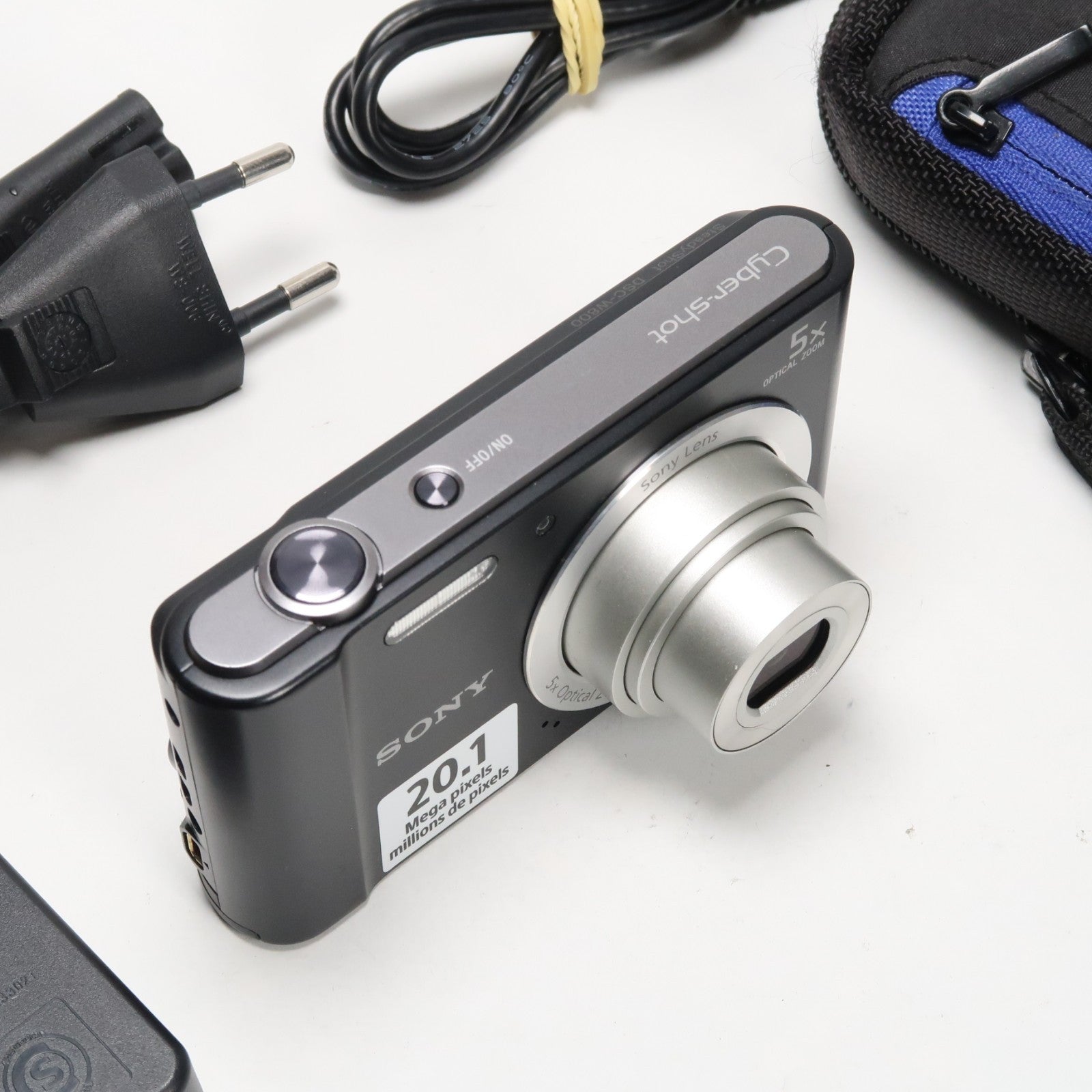 Sony Cyber-shot DSC-W800 20.1MP + Canon IXUS 160 Silver Digital Cameras Bundle