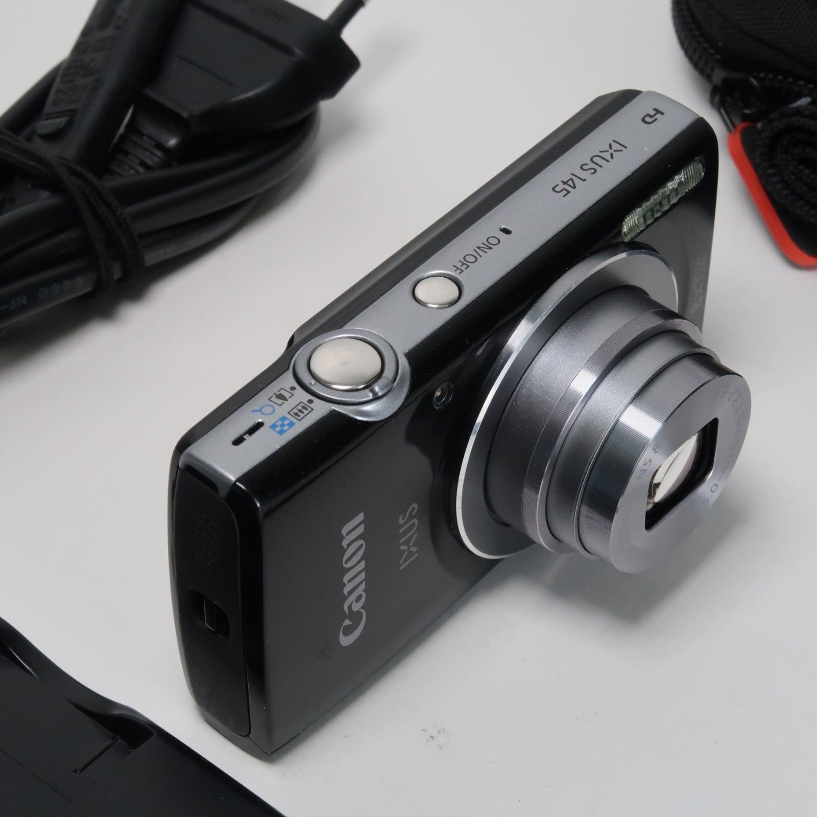 Canon IXUS 145 / ELPH 135 16.0MP Digital Camera Black – With SD Card 4GB &amp; Case