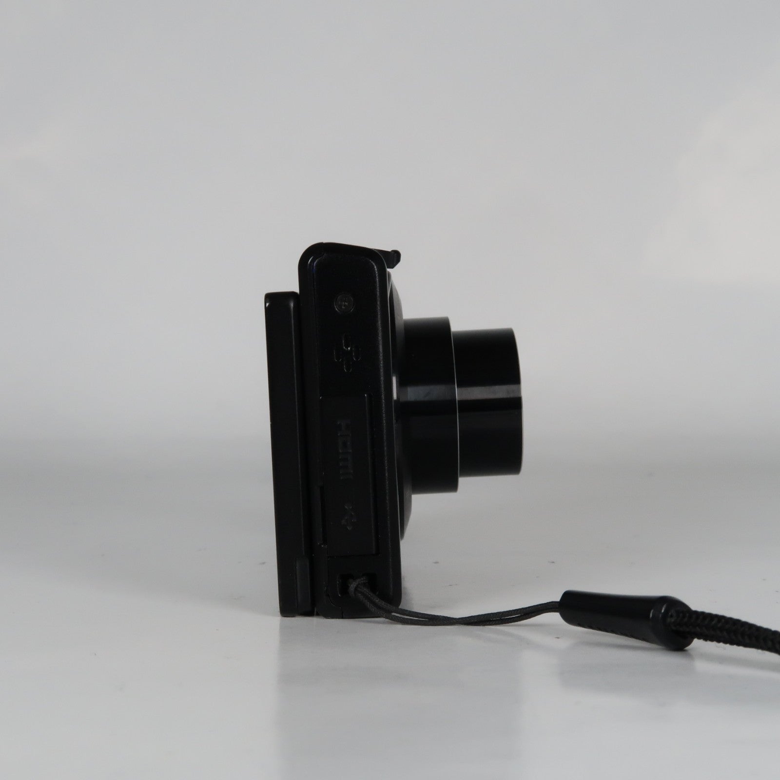 Samsung MV Series MV800 16.1MP Digital Camera Black – Excellent Condition