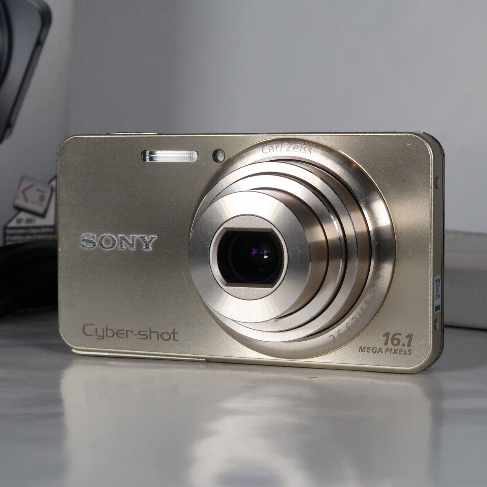 Sony Cyber-Shot DSC-W570 16.1MP 5x Digital Camera Gold – Very Good