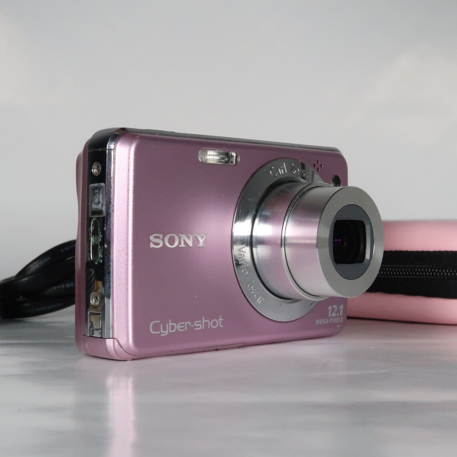 Sony Cyber-shot DSC-W210 12.1MP Digital Camera Pink – Excellent Condition