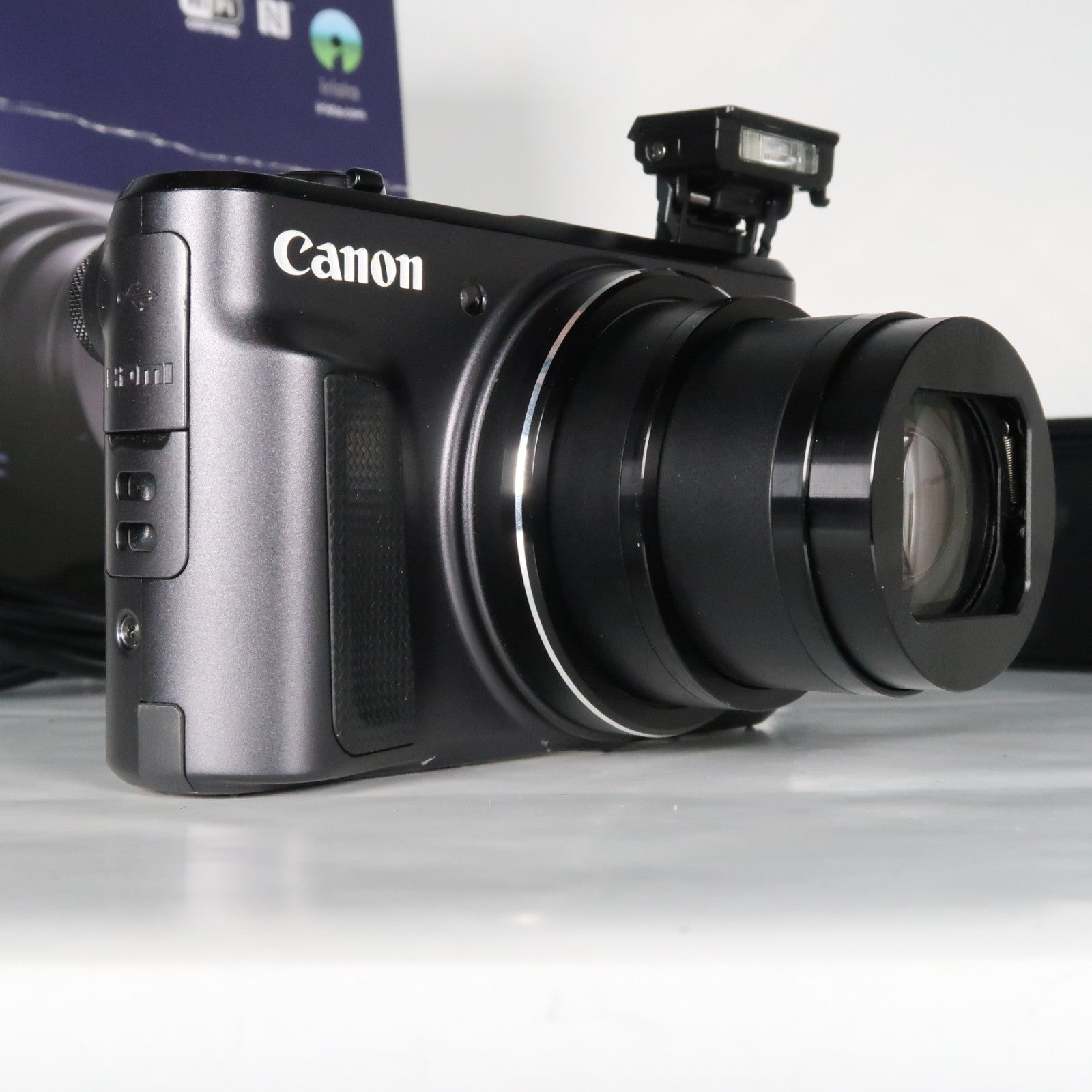 Canon PowerShot SX720 HS 20.3MP 40x Digital Camera Black + Case + 64GB SD Card