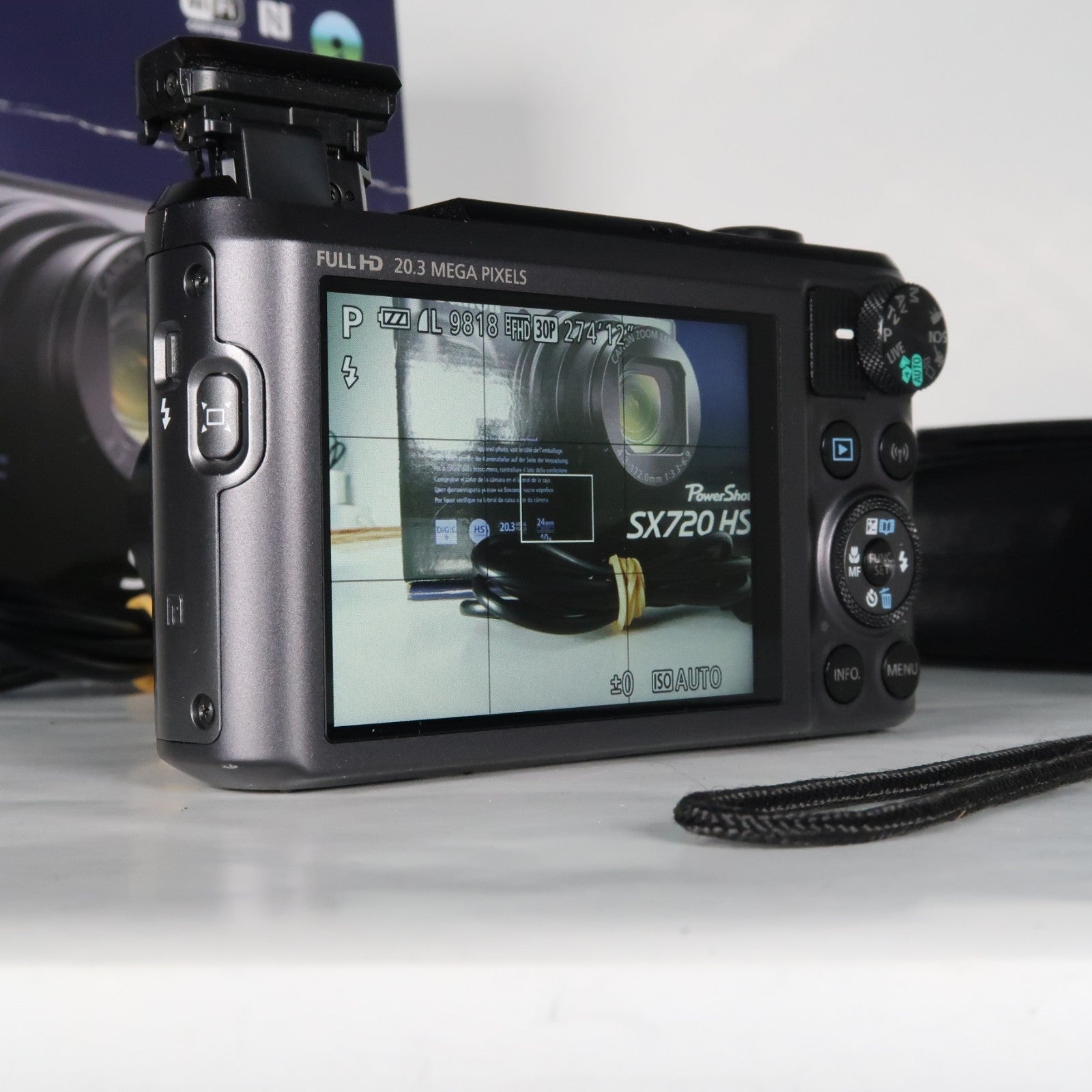 Canon PowerShot SX720 HS 20.3MP 40x Digital Camera Black + Case + 64GB SD Card