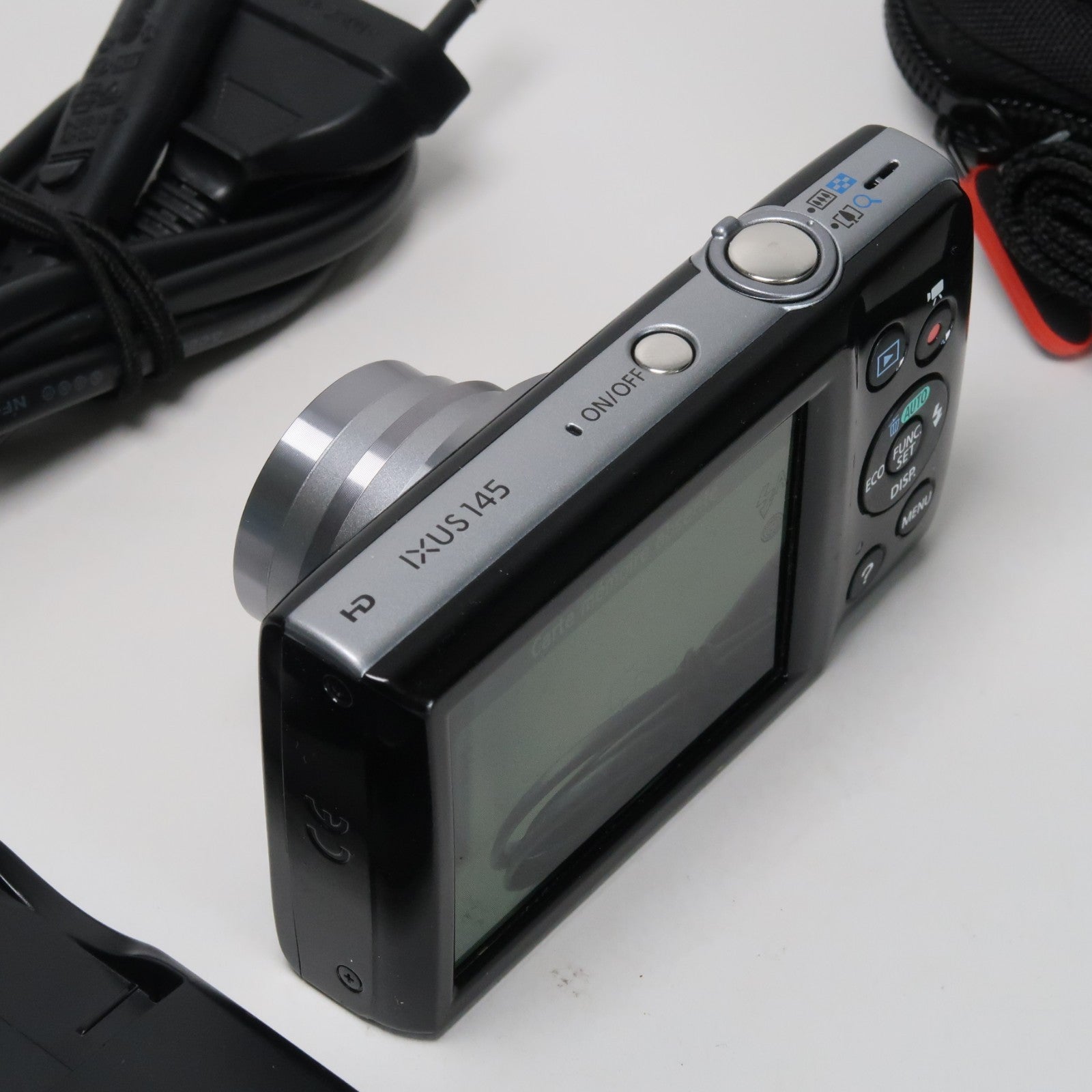 Canon IXUS 145 / ELPH 135 16.0MP Digital Camera Black – With SD Card 4GB &amp; Case