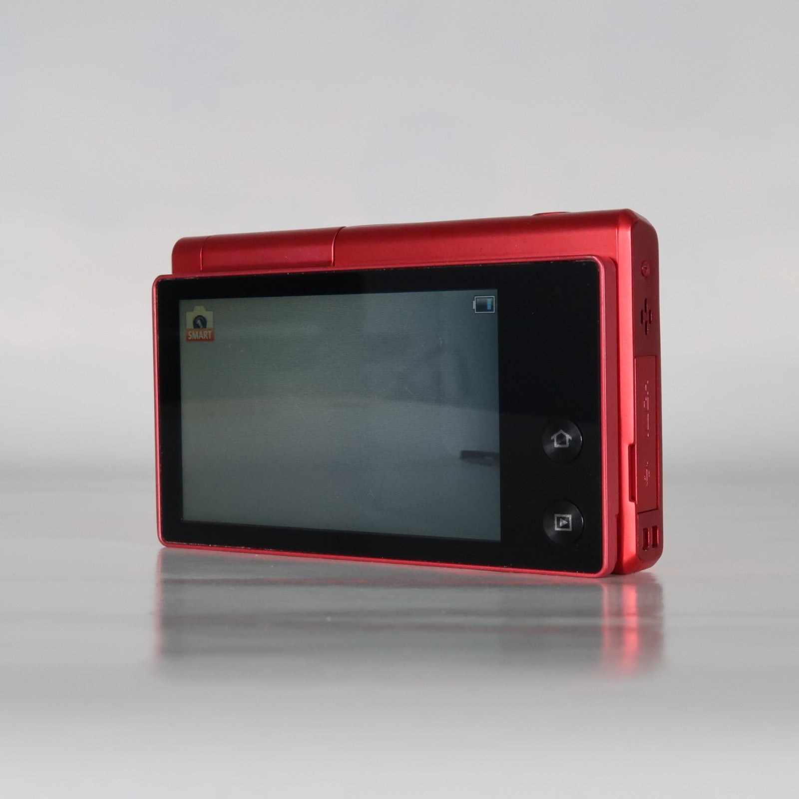 Samsung MV Series MV800 16.1MP Digital Camera Red, Case - Excellent