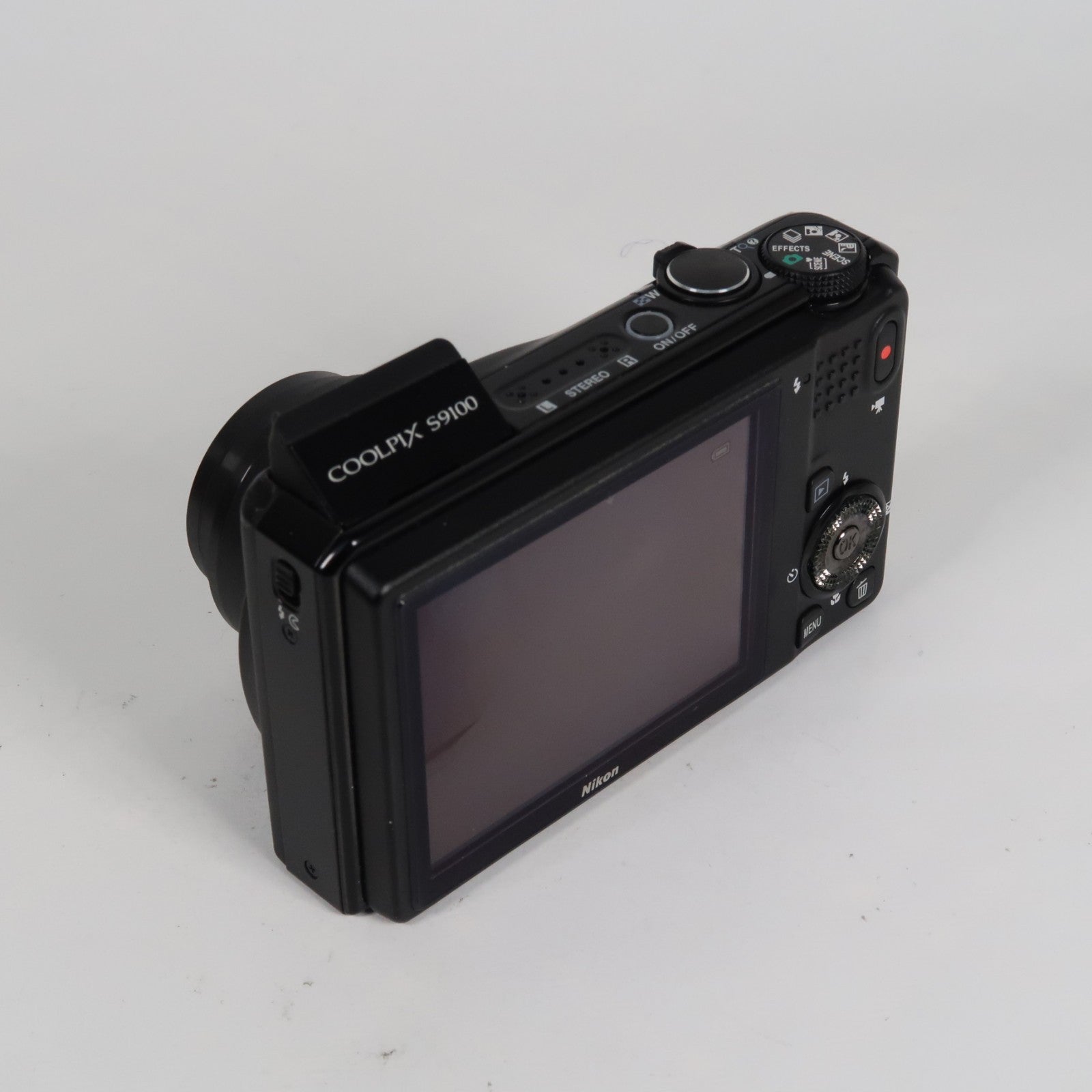 Nikon Coolpix S9100 12.1MP 18x Digital Camera Black – Very Good Condition