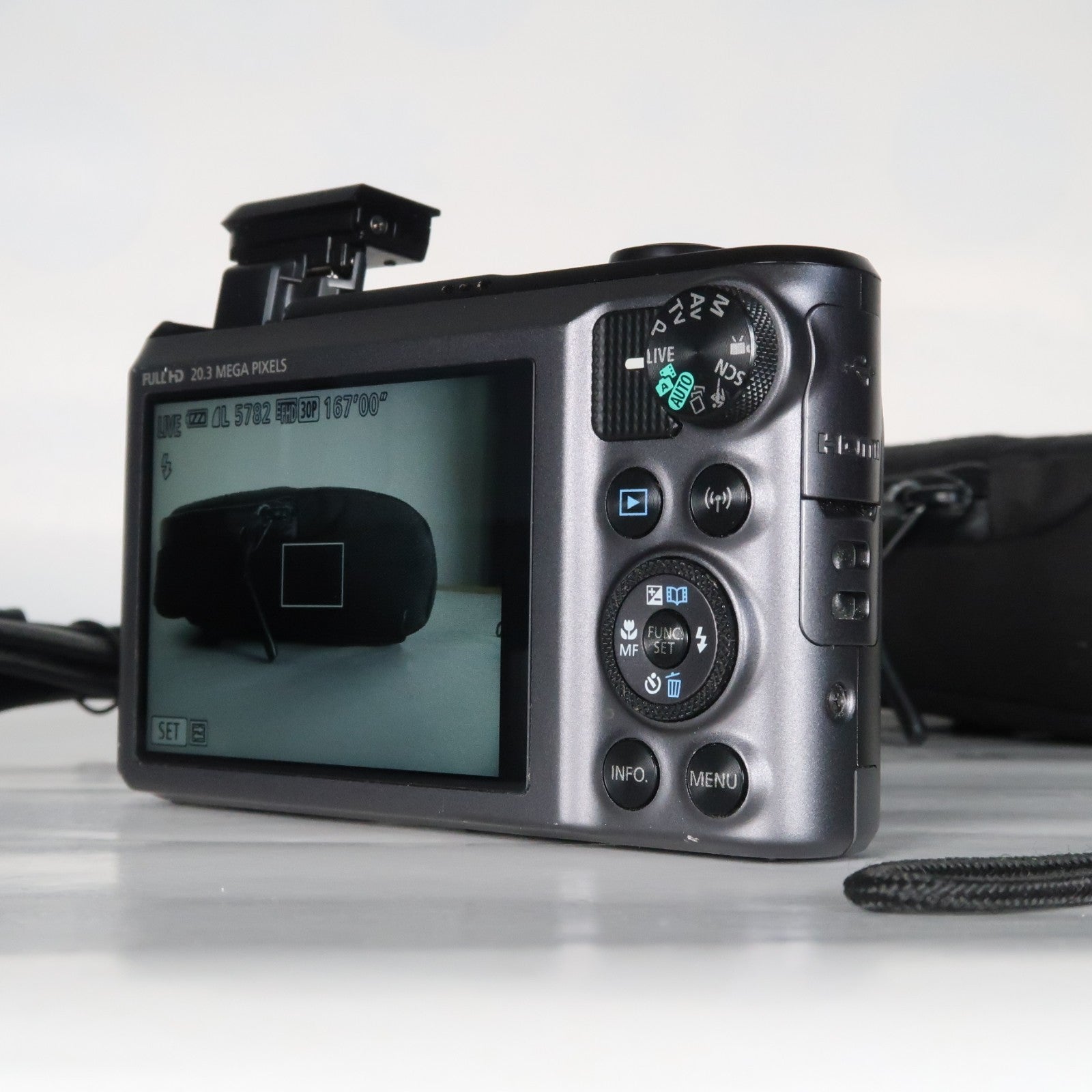 Canon PowerShot SX720 HS 20.3MP Digital Camera – Black – 40x Zoom + Case + SD 32GB