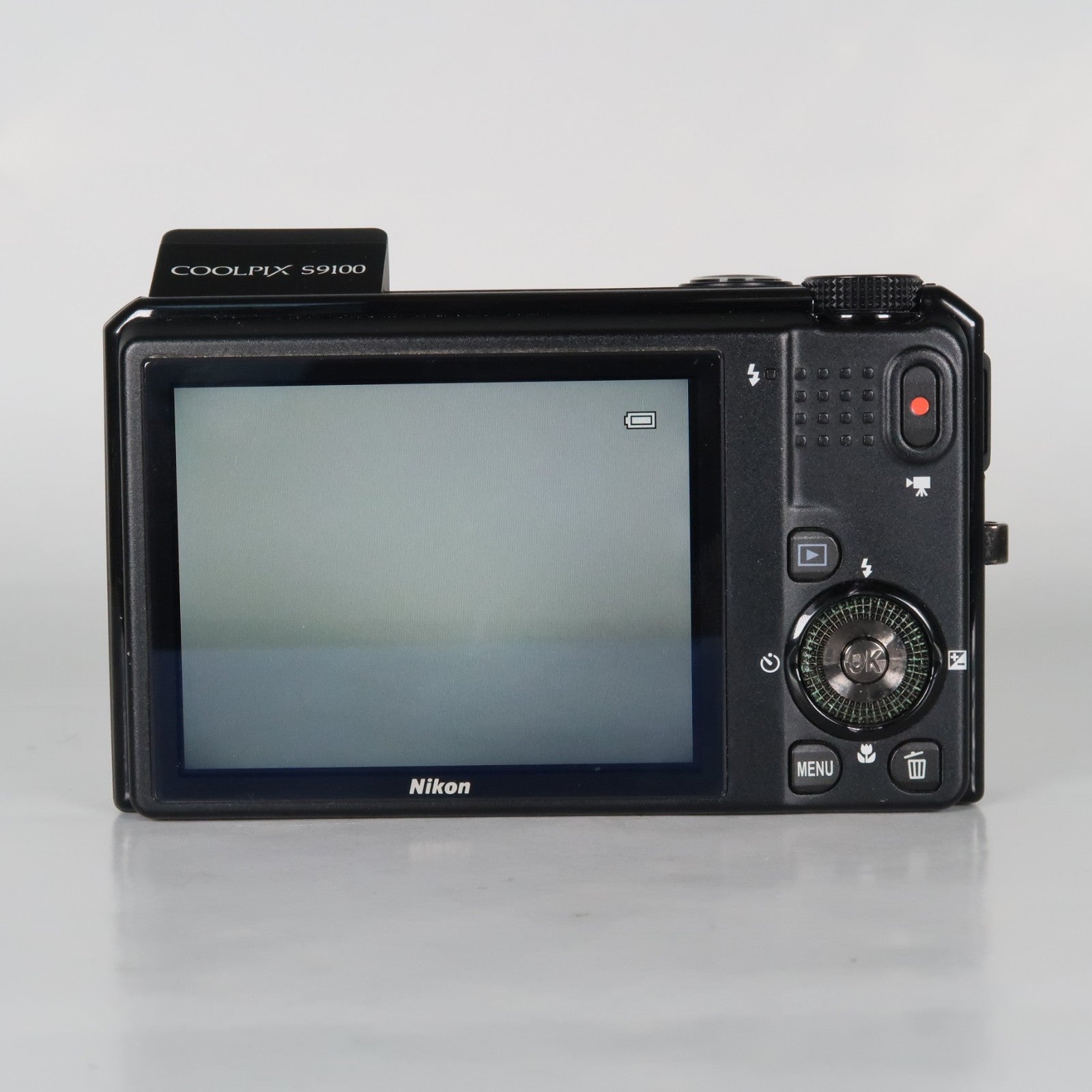 Nikon Coolpix S9100 12.1MP 18x Digital Camera Black – Very Good Condition