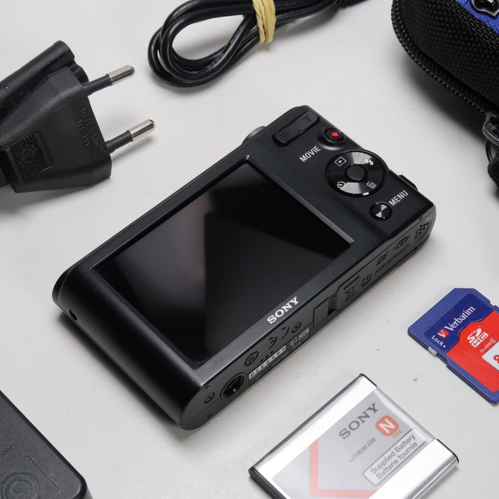 Sony Cyber-shot DSC-W800 20.1MP + Canon IXUS 160 Silver Digital Cameras Bundle
