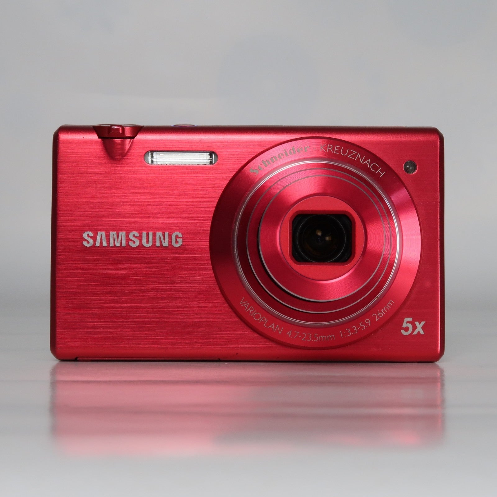 Samsung MV Series MV800 16.1MP Digital Camera Red, Case - Excellent