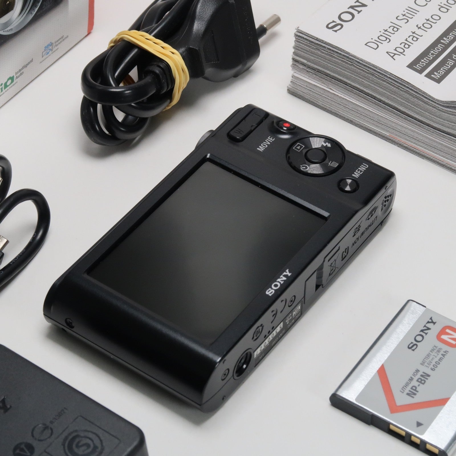 Sony Cyber-shot DSC-W800 Black + W810 Pink Digital Camera + Canon Ixus 185 S