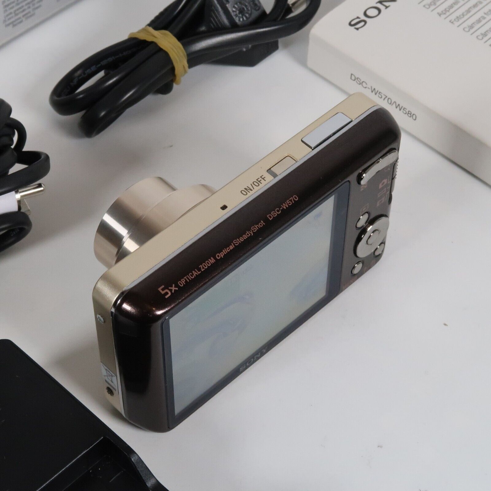 Sony Cyber-Shot DSC-W570 16.1MP 5x Digital Camera Gold – Very Good