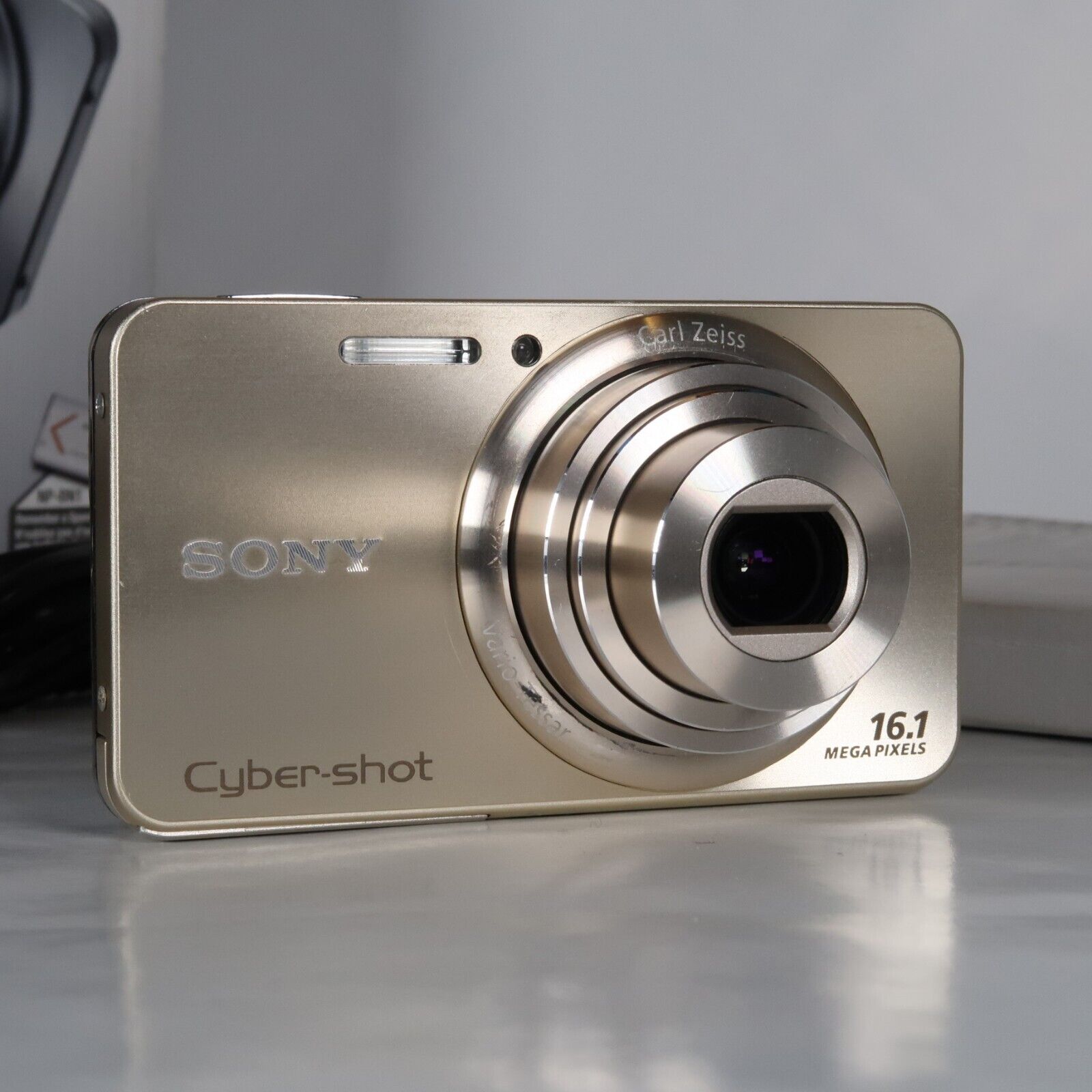 Sony Cyber-Shot DSC-W570 16.1MP 5x Digital Camera Gold – Very Good