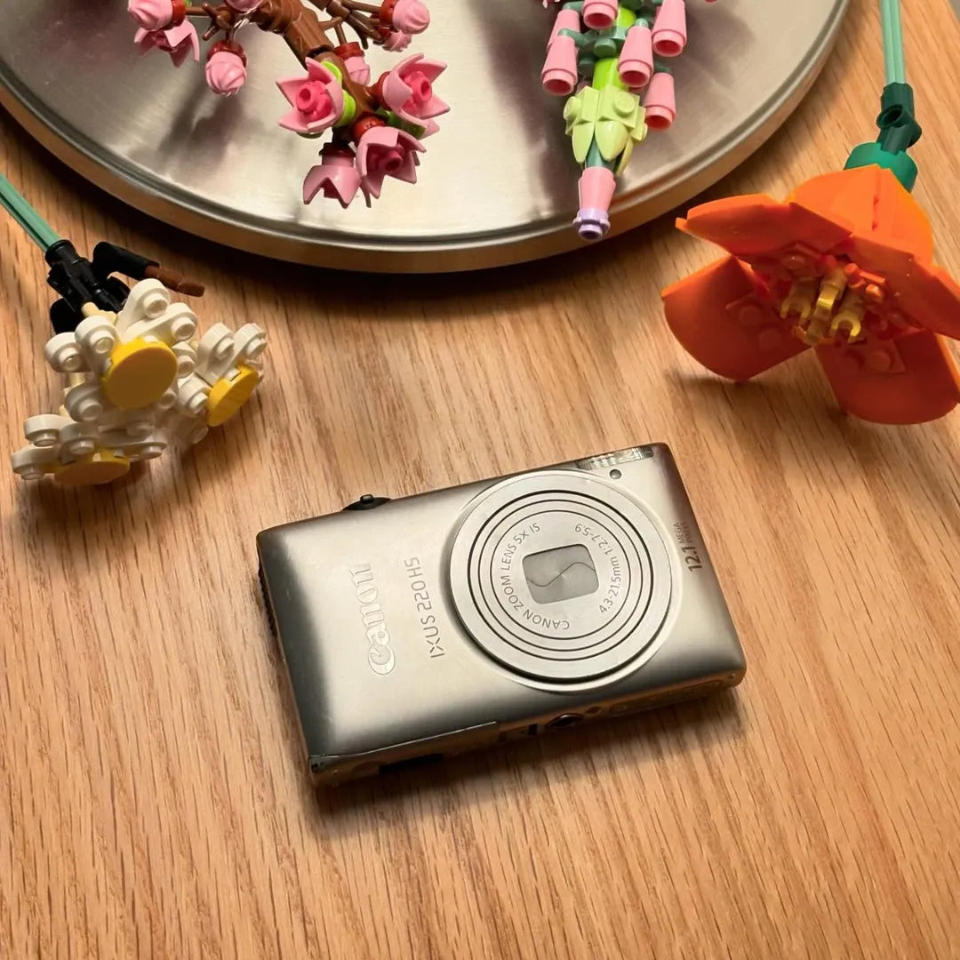 ✨ Authentic Canon IXUS 220 HS PreOwned 💖